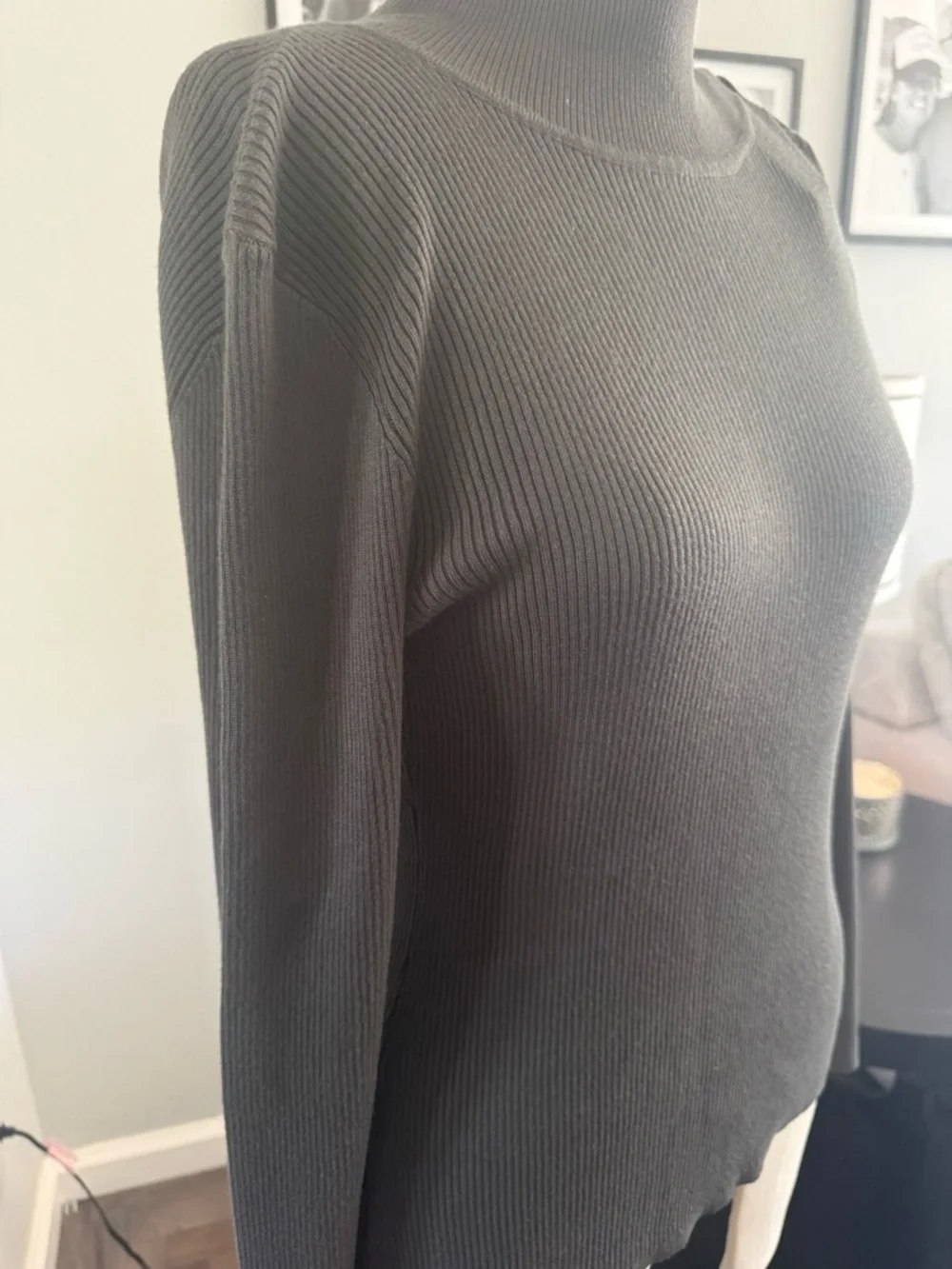 BNWT Cable & Gauge Forest Spruce Ribbed Mock Turtleneck. Size Medium - Picture 5 of 11